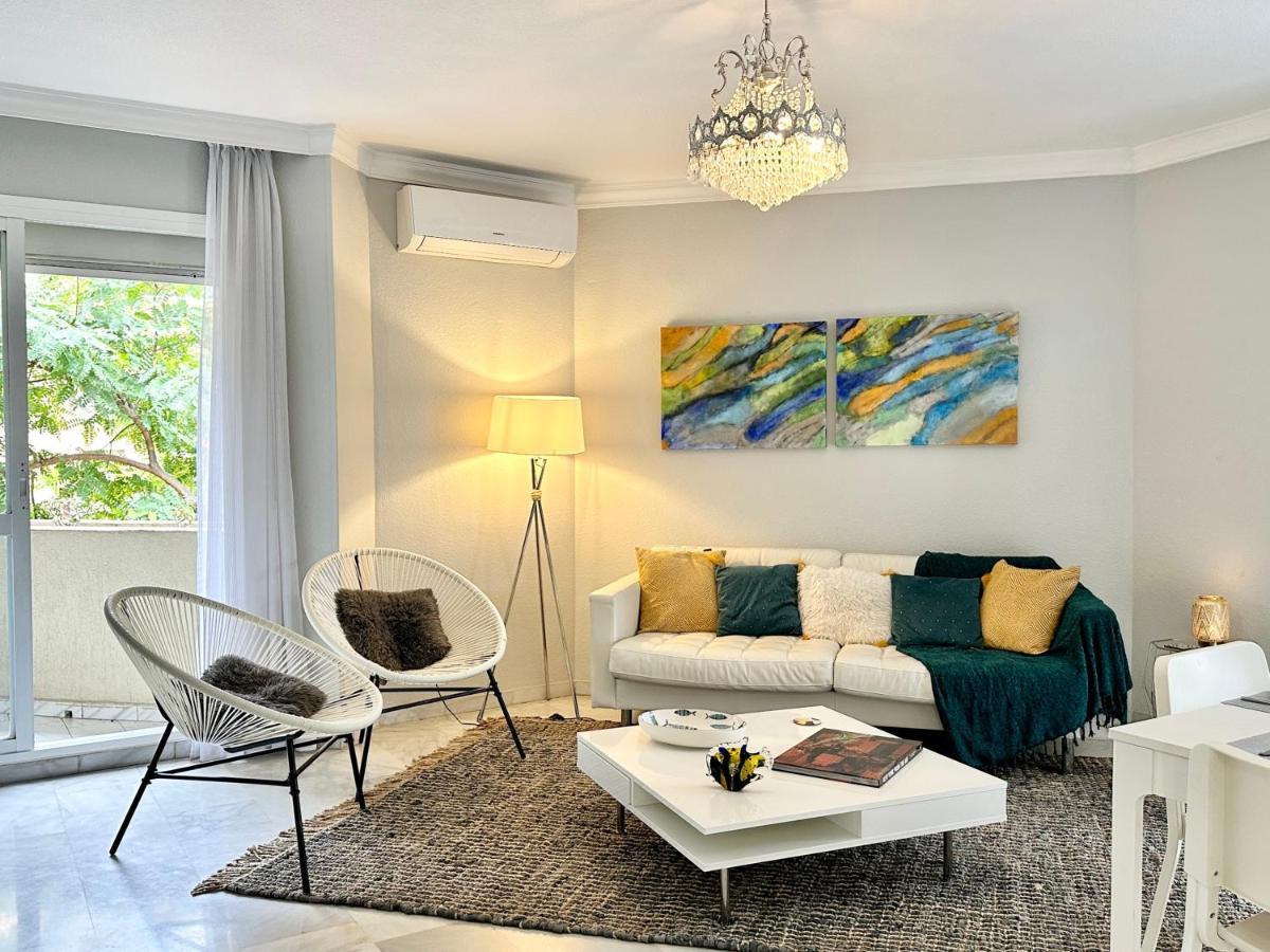 Center - Eaw Homes Apartment