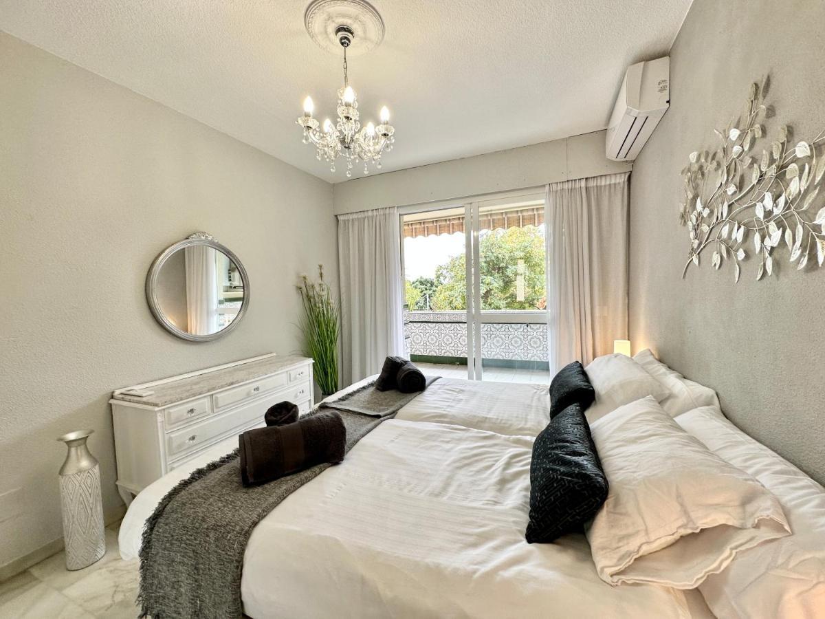 Center - Eaw Homes Apartment