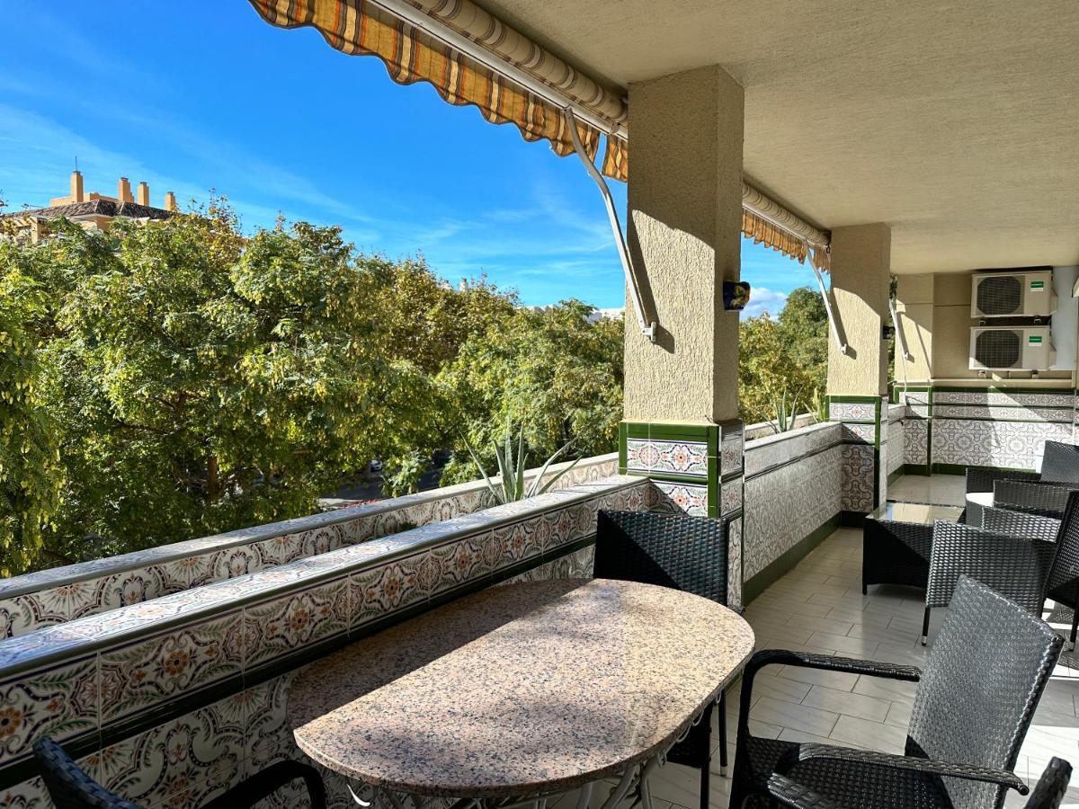 Center - Eaw Homes Apartment *