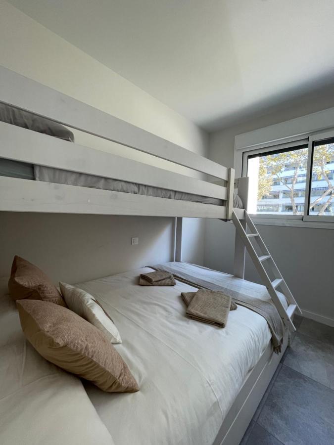 Centre With Terrace And Pool Marbella
