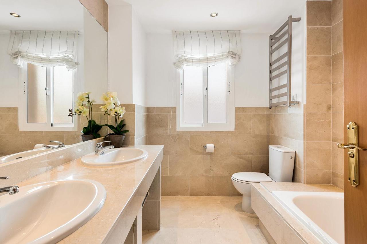 Villa New Zacaluca Pool Sauna & Gym - Happy Rentals *