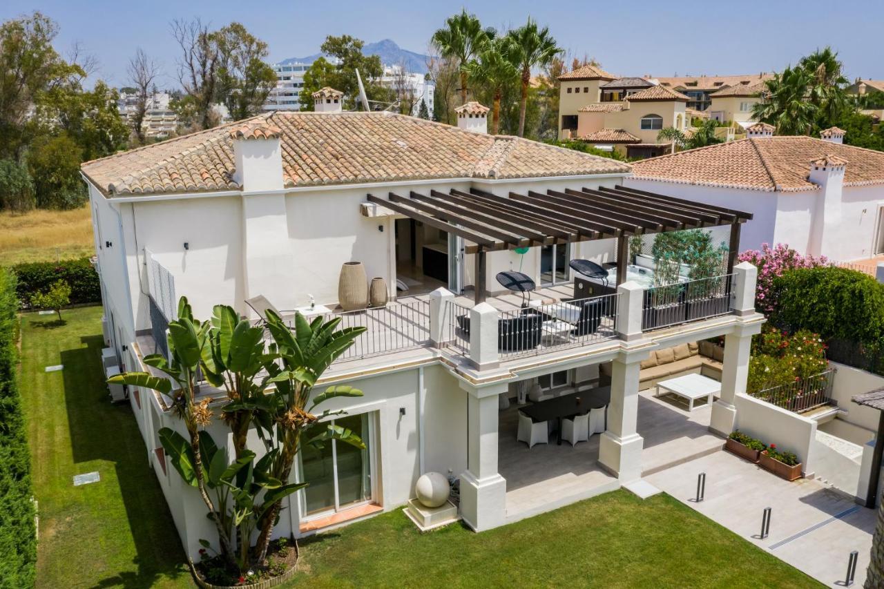 Villa New Zacaluca Pool Sauna & Gym - Happy Rentals *