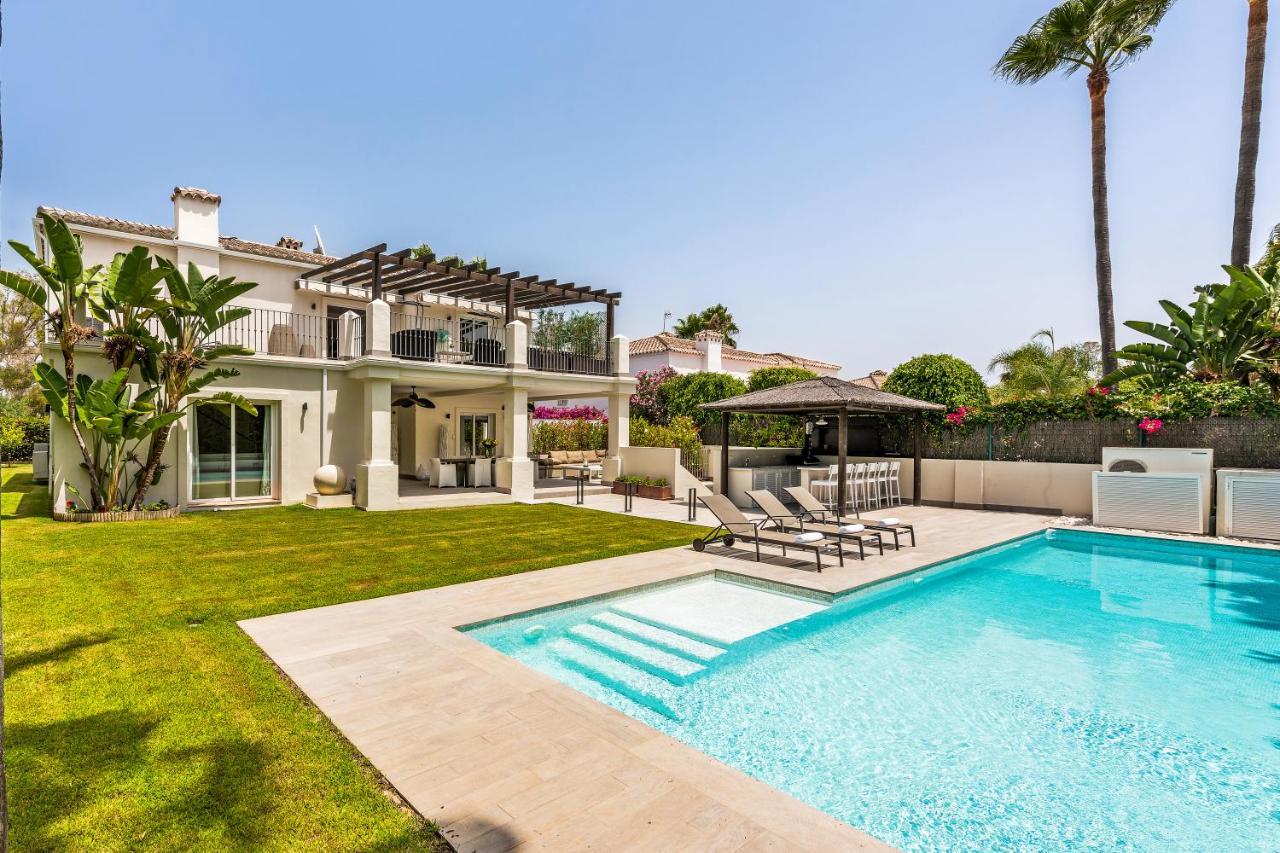 Villa New Zacaluca Pool Sauna & Gym - Happy Rentals