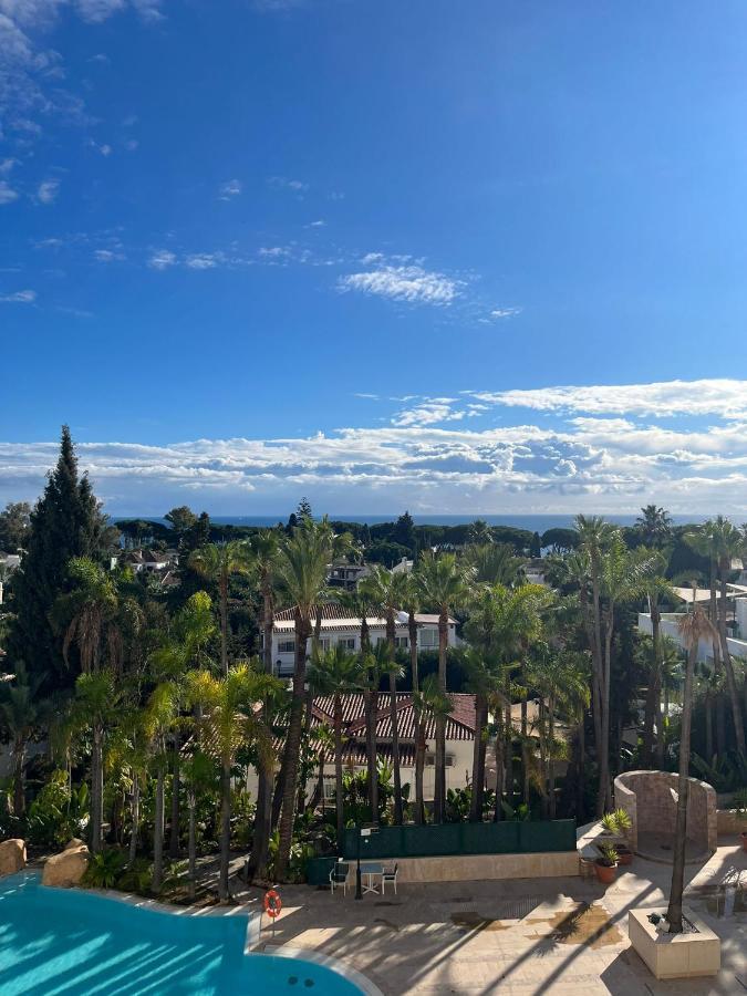 Guadalpin Apartment *