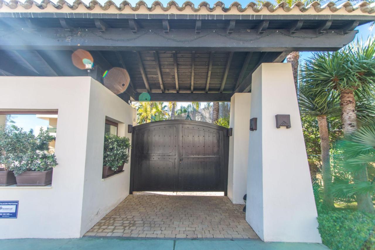 Apartment Modern & Peaceful 2br W/parking - Medina Banus *