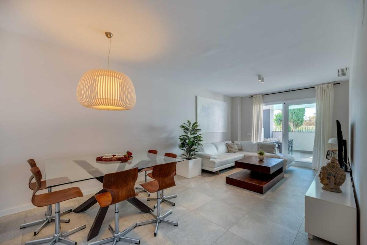 Apartment Vacation Marbella: Beachside Retreat With Spacious Terrace