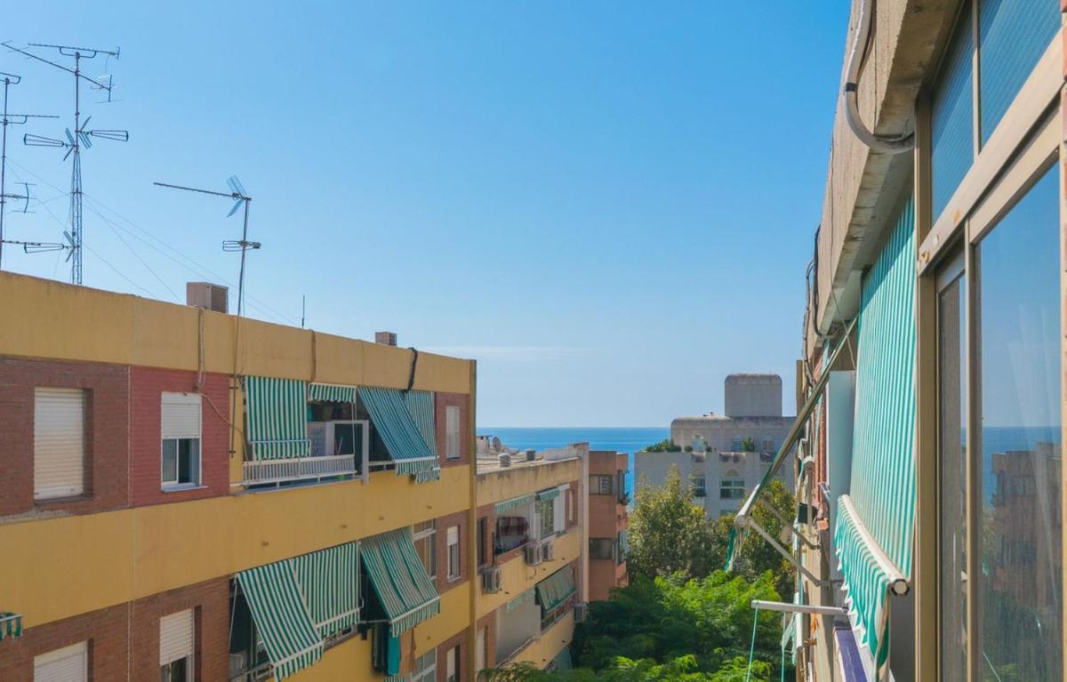 Piso De 2 Playa Bajadilla Centro Apartment