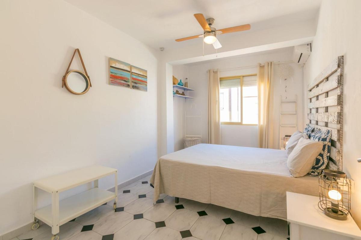 Apartment Piso De 2 Playa Bajadilla Centro *