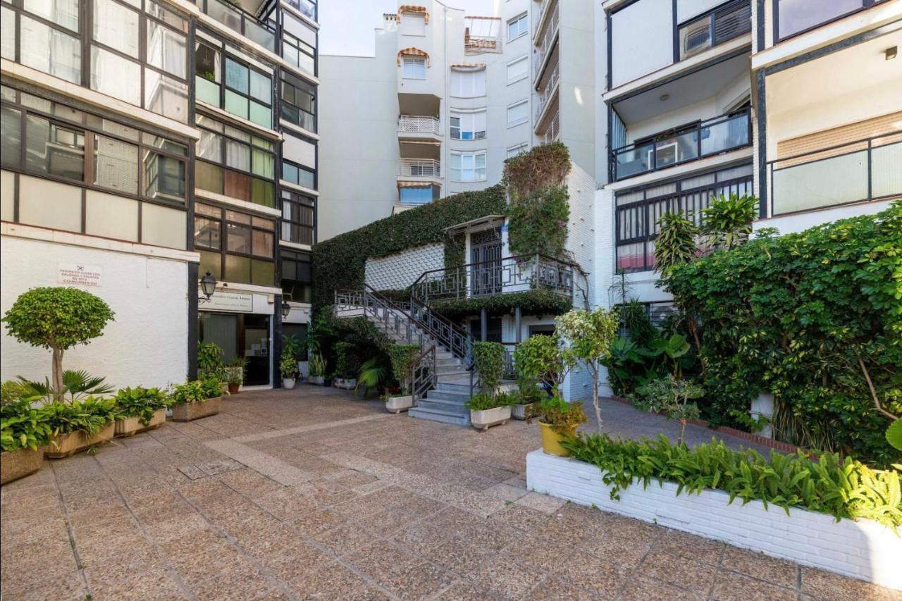 En Front De Apartment *