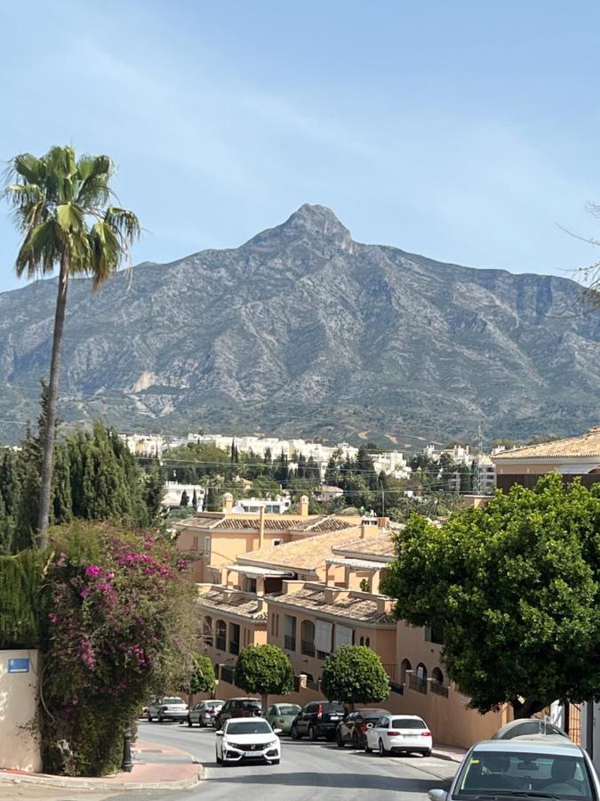 Apartment Impeccable Large With Immense Terrace And Private Garden Overlooking The Mountain, Featuring 2 Bedrooms And Sleeping Up To 4 Guests Located 100 Meters From Plaza Maestranza
