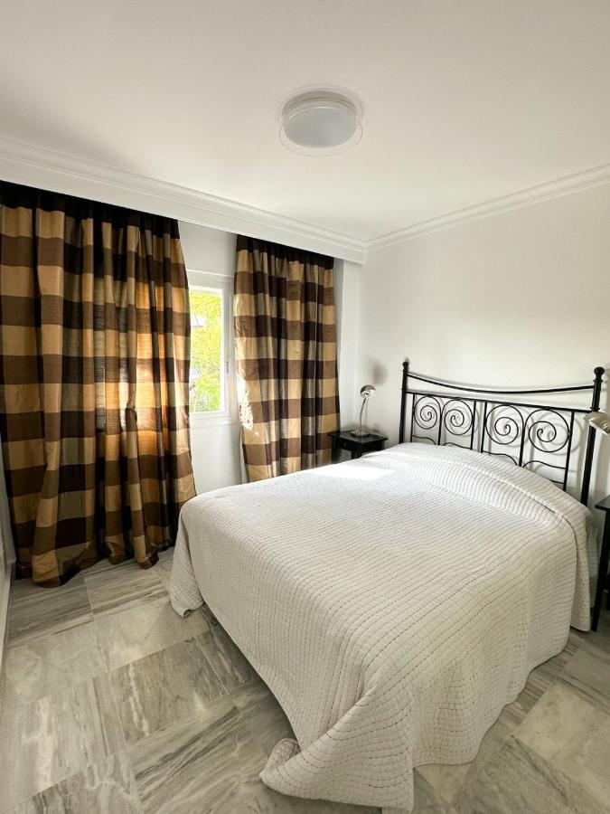 сozy 2 Bedroom In Area Of *