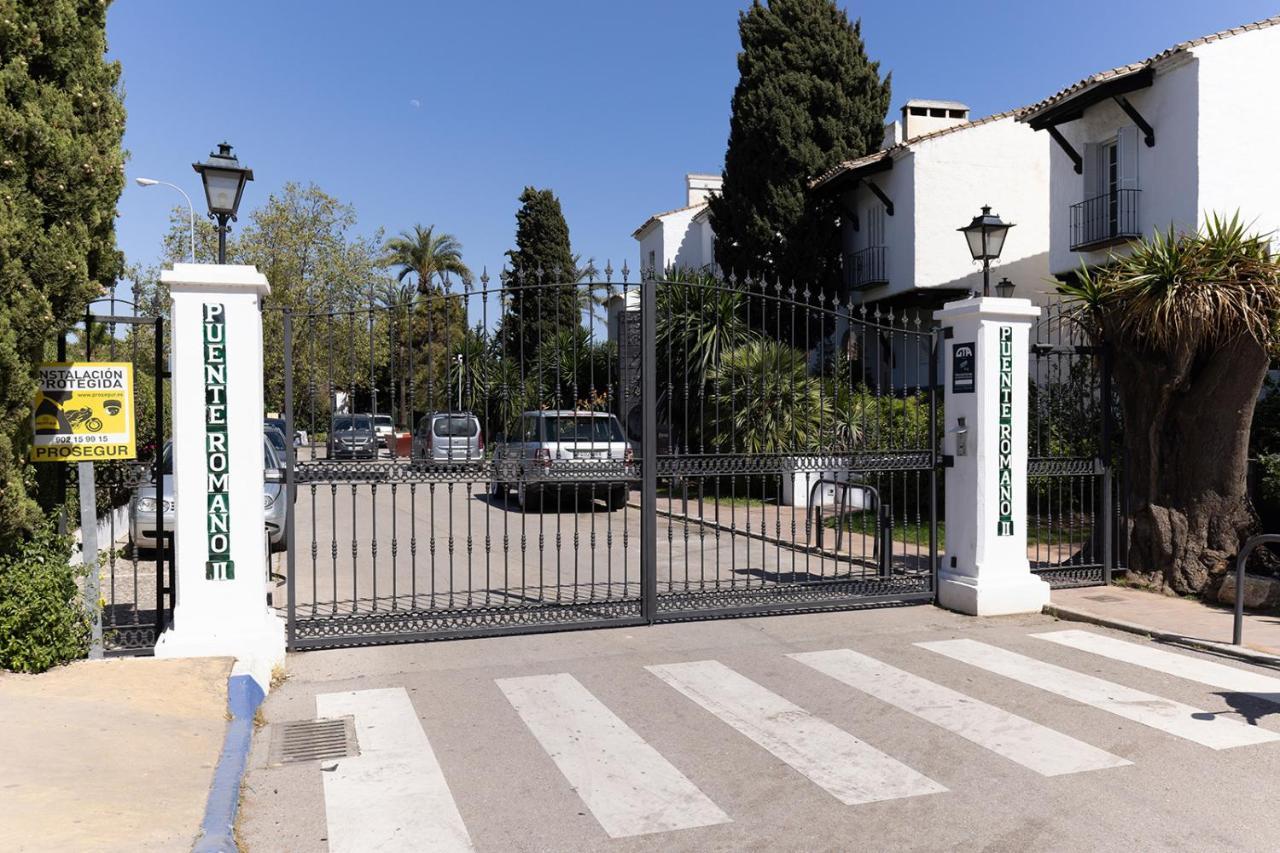 Apartment Luxurious In Puente Romano,