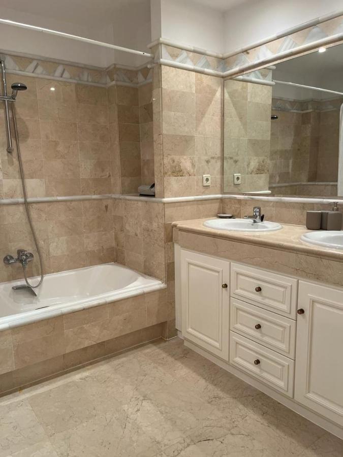 New Refurnished Elviria Hills