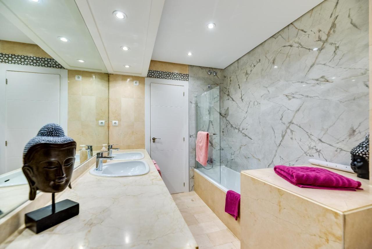 Puerto Banus2 Beachfront And Pools Apartment Marbella