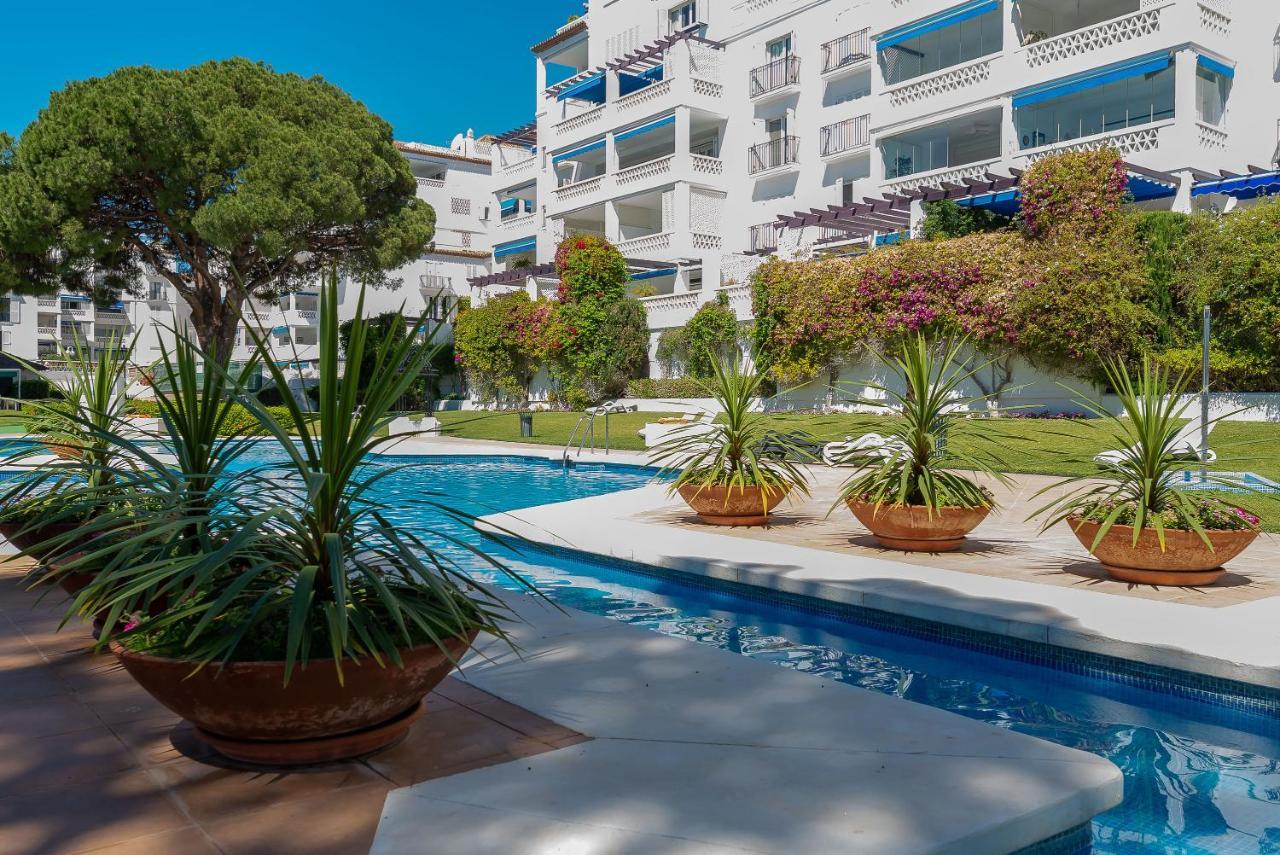Puerto Banus2 Beachfront And Pools Apartment Marbella