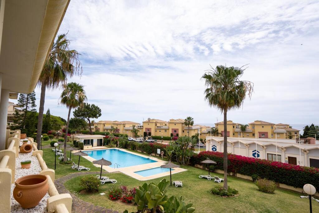 Seaview And Big Terrace Cabopino Marbella