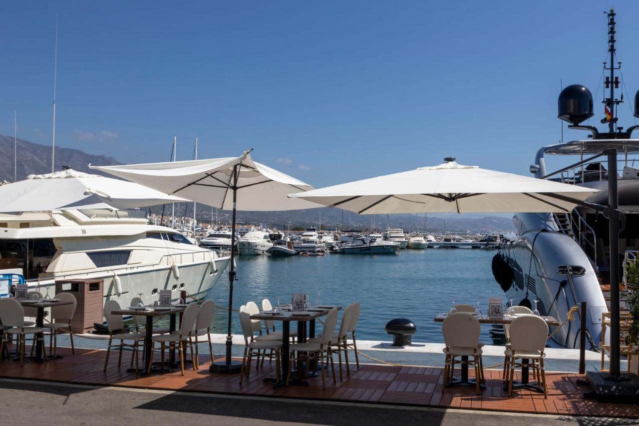 Luxurious Frontline Penthouse In Puerto Banus