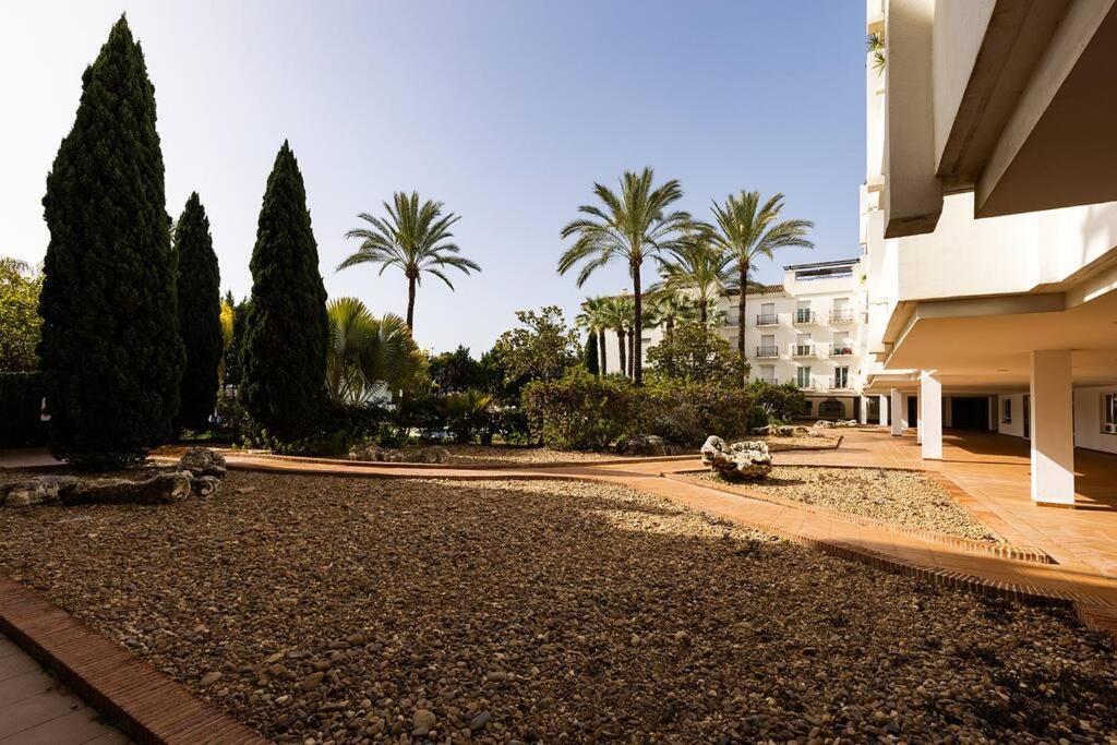 Stunning Duplex 5 Minutes From Puerto Banus Apartment