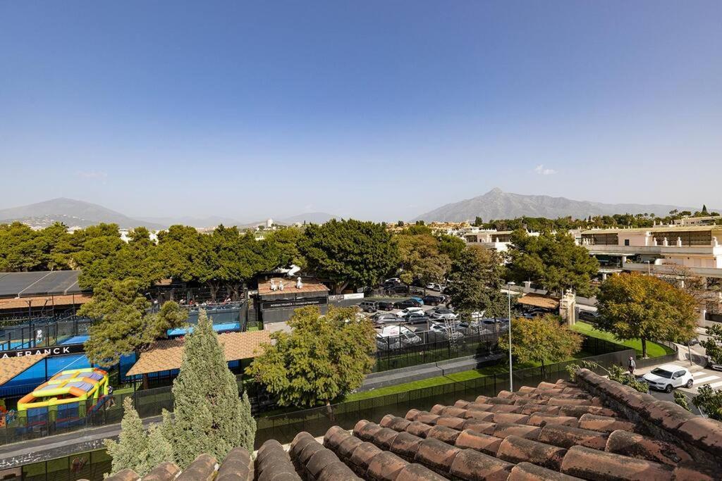 Stunning Duplex 5 Minutes From Puerto Banus Marbella