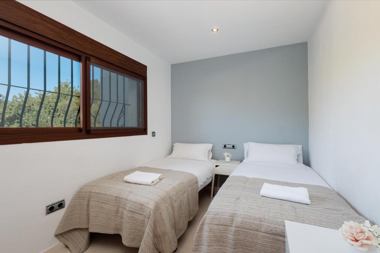 Vacation Home In The Best Location, With Terrace, Pool And Bbq, In Marbella Center Apartment *