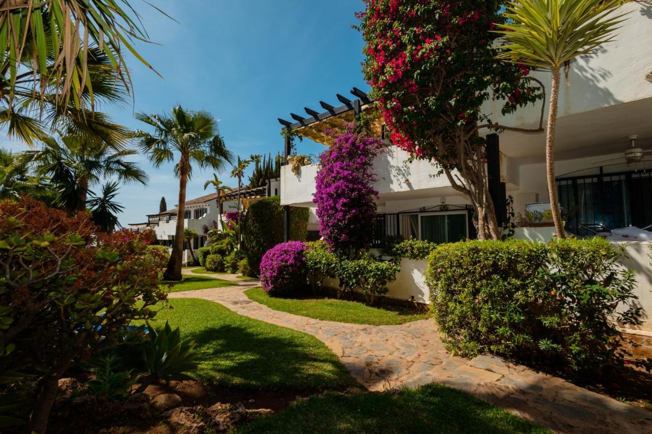 Apartment Vacation Home In The Best Location, With Terrace, Pool And Bbq, In Marbella Center *