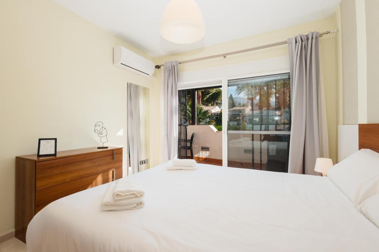 Vacation Home In The Best Location, With Terrace, Pool And Bbq, In Marbella Center