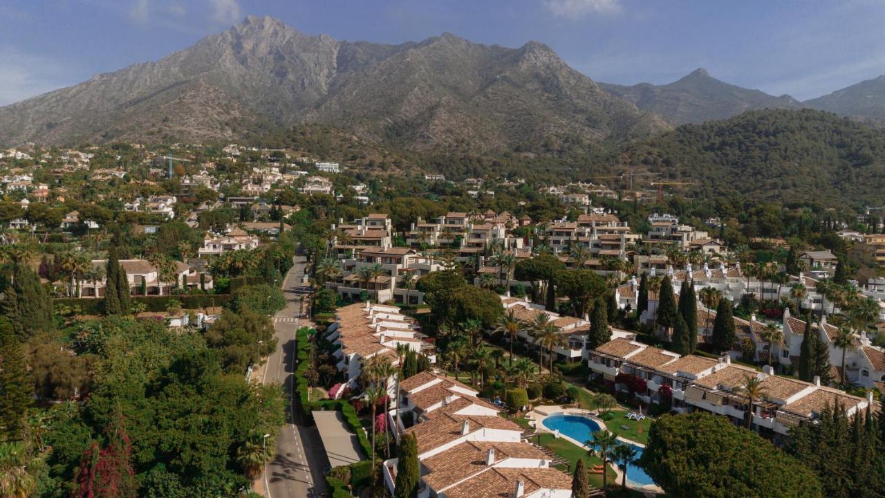 Apartment Vacation Home In The Best Location, With Terrace, Pool And Bbq, In Marbella Center *