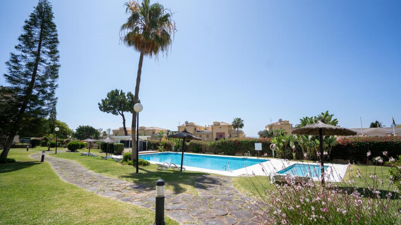 Apartment Seaview And Big Terrace Cabopino