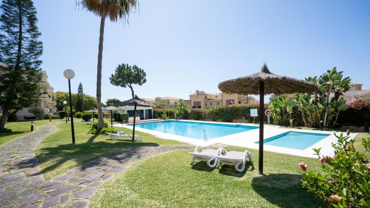 Apartment Seaview And Big Terrace Cabopino