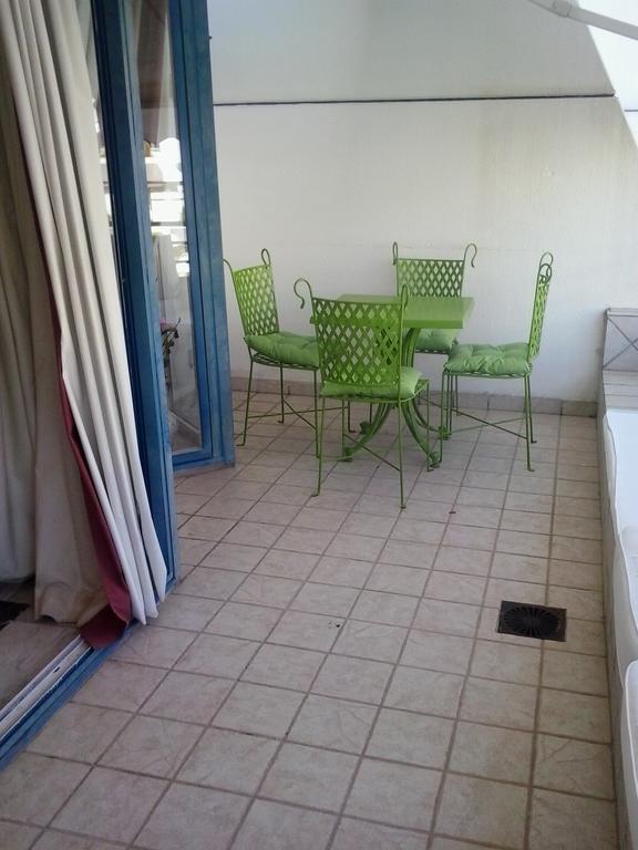 Apartment House