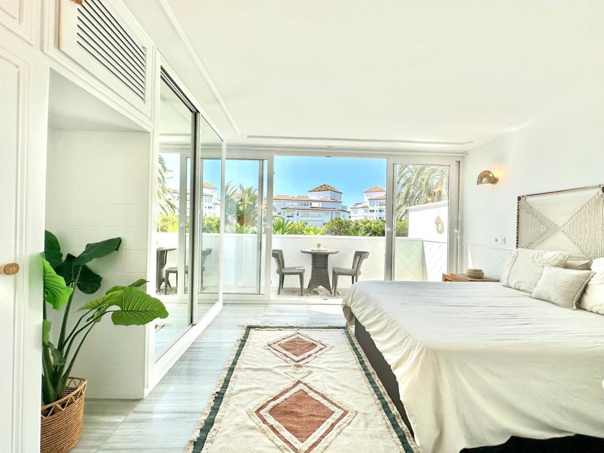 - New Modern Flat Nueva Andalucia In Puerto Banus - Exceptionnel Location *
