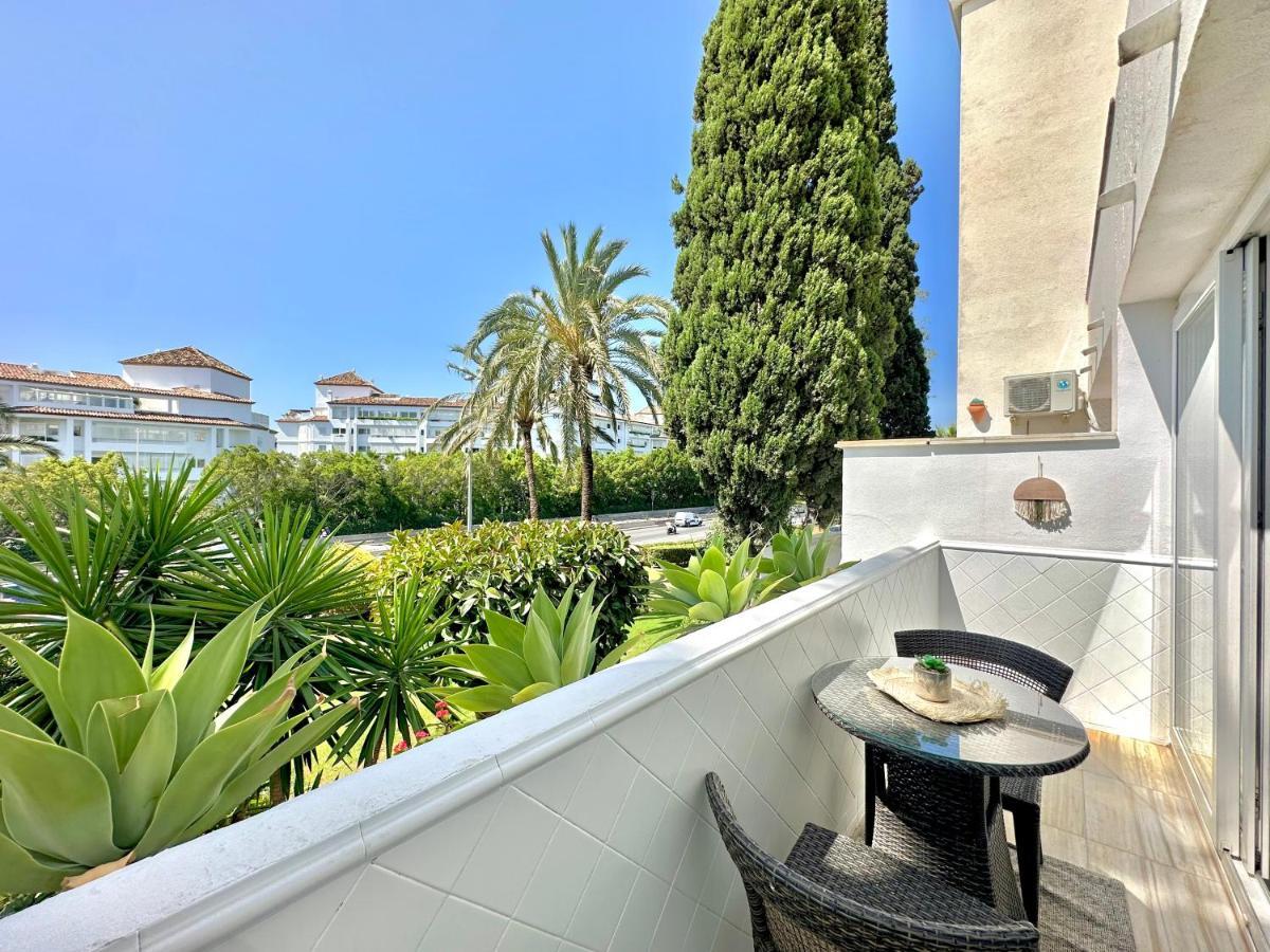 - New Modern Flat Nueva Andalucia In Puerto Banus - Exceptionnel Location *