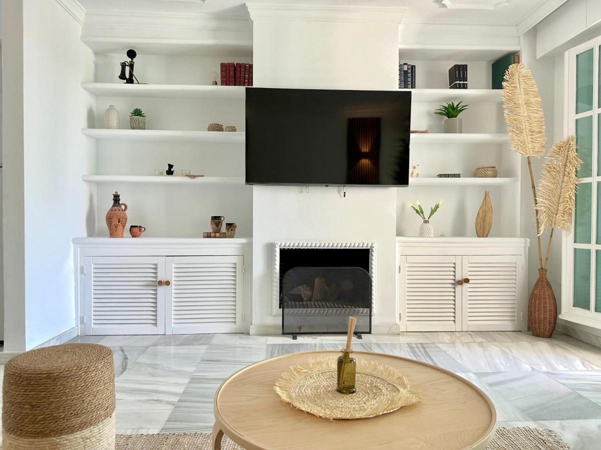 - New Modern Flat Nueva Andalucia In Puerto Banus - Exceptionnel Location Marbella