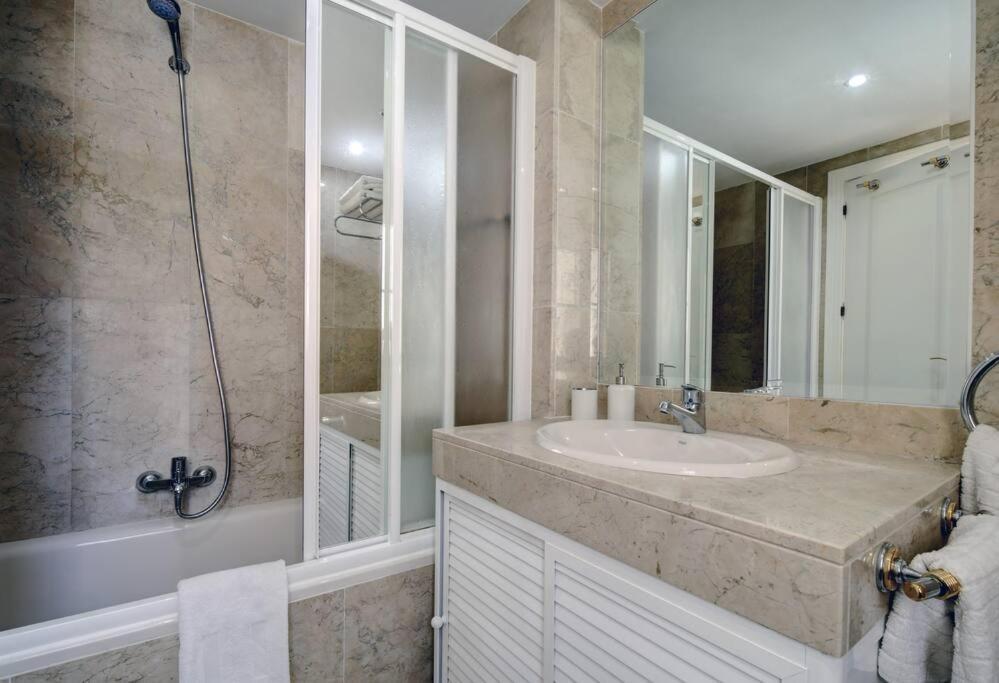 Puerto Banus Penthouse Duplex Corner Marbella