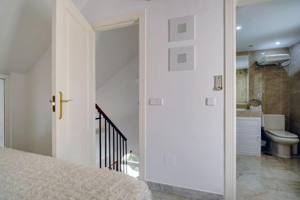 Puerto Banus Penthouse Duplex Corner Apartment *