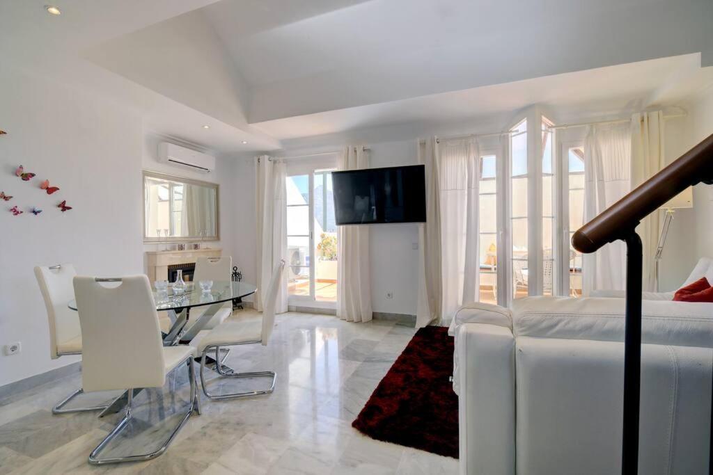 Puerto Banus Penthouse Duplex Corner Apartment Marbella