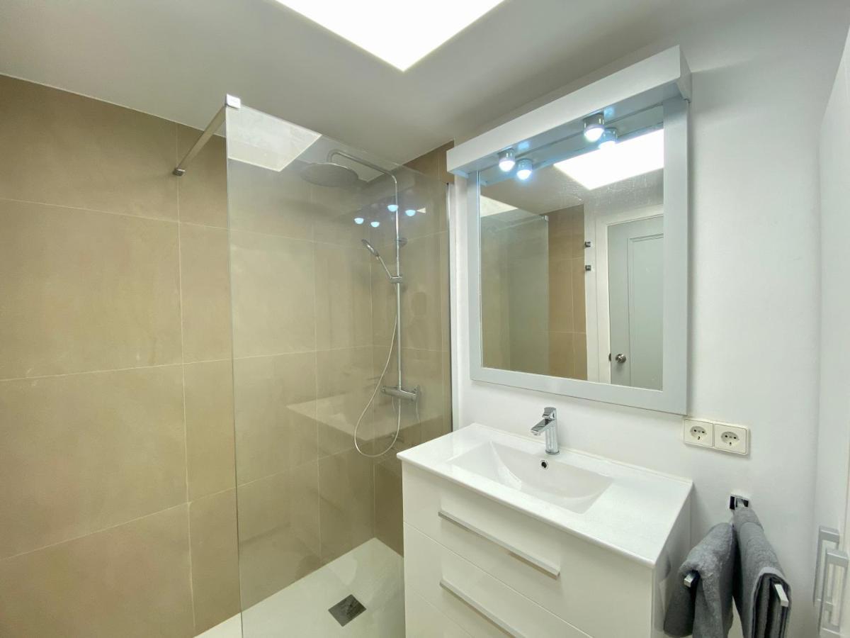El Faro Beachfront By Kura Homes