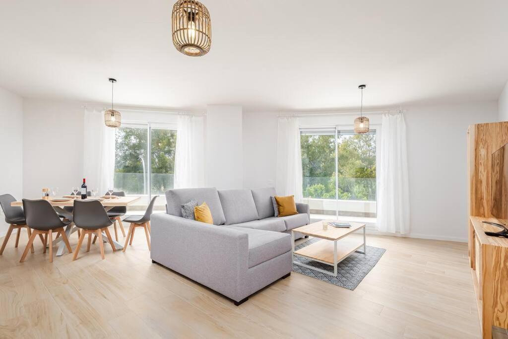 Modern 2 Bedroom Rooftop Pool + Gym Rdr328 Apartment