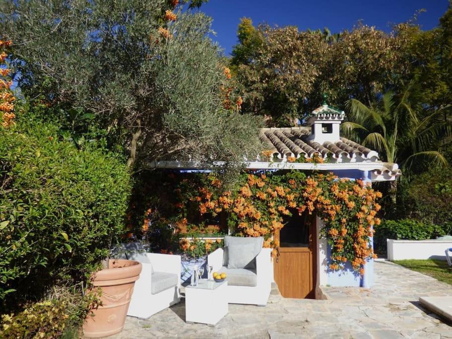 Private & Pool Nr Puerto Banus Villa Marbella