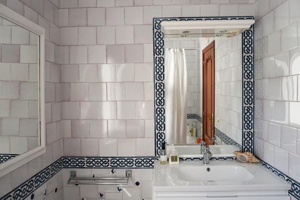 Private & Pool Nr Puerto Banus Villa Marbella