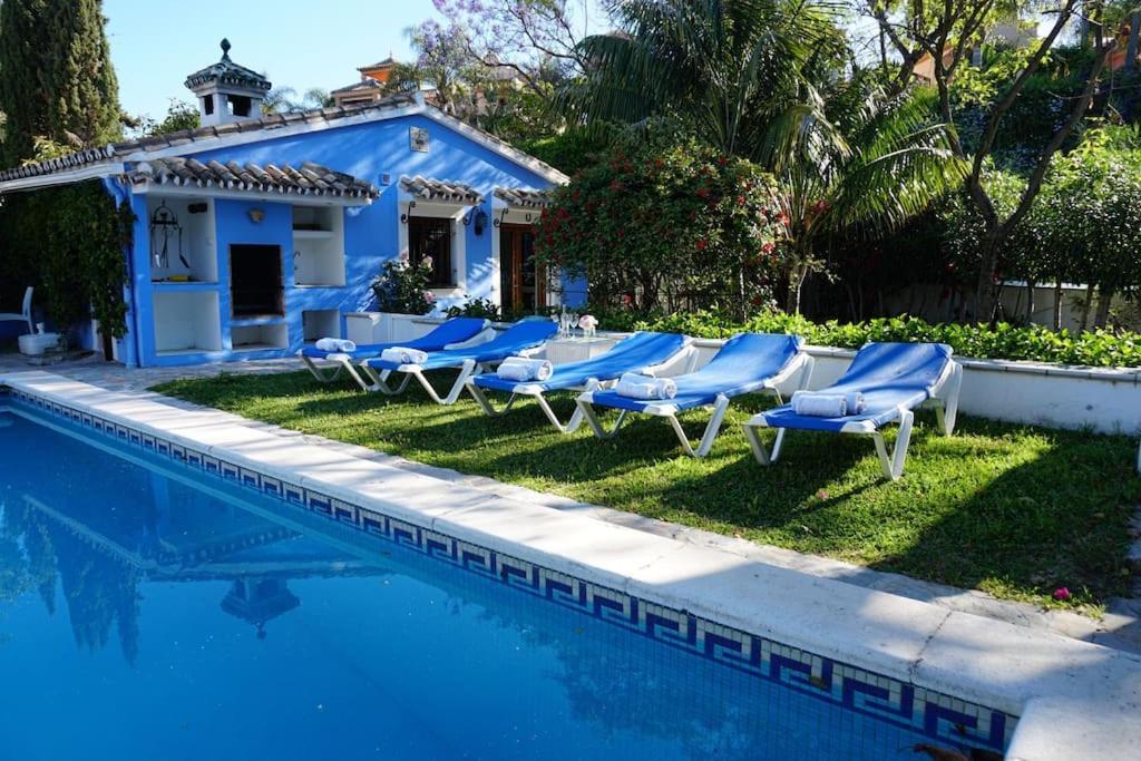Private & Pool Nr Puerto Banus Villa