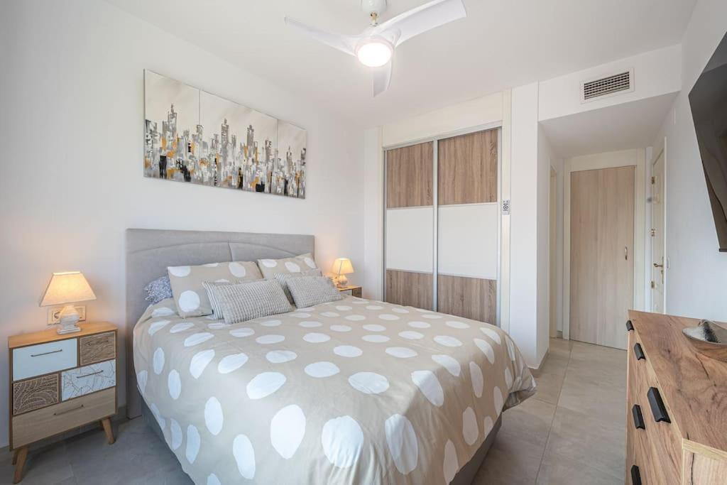 Flat -puerto Banus -6 A 8 Persons-pool-parking