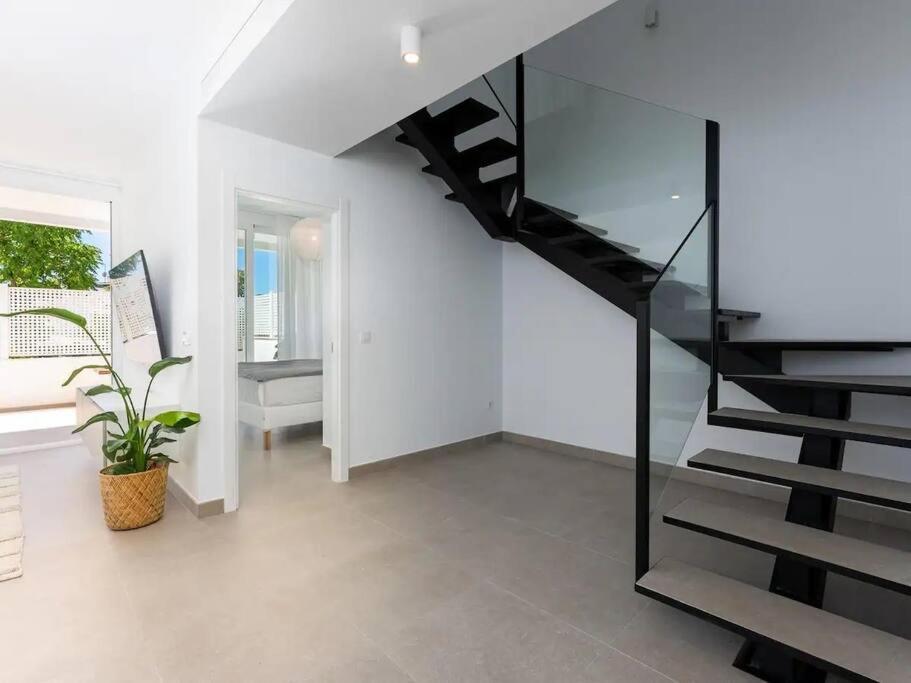 New Town House In Nueva Andalucia Apartamento Marbella