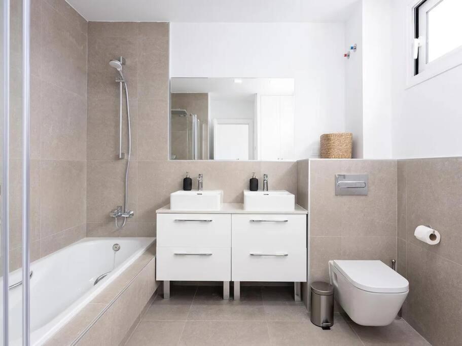 New Town House In Nueva Andalucia Apartamento
