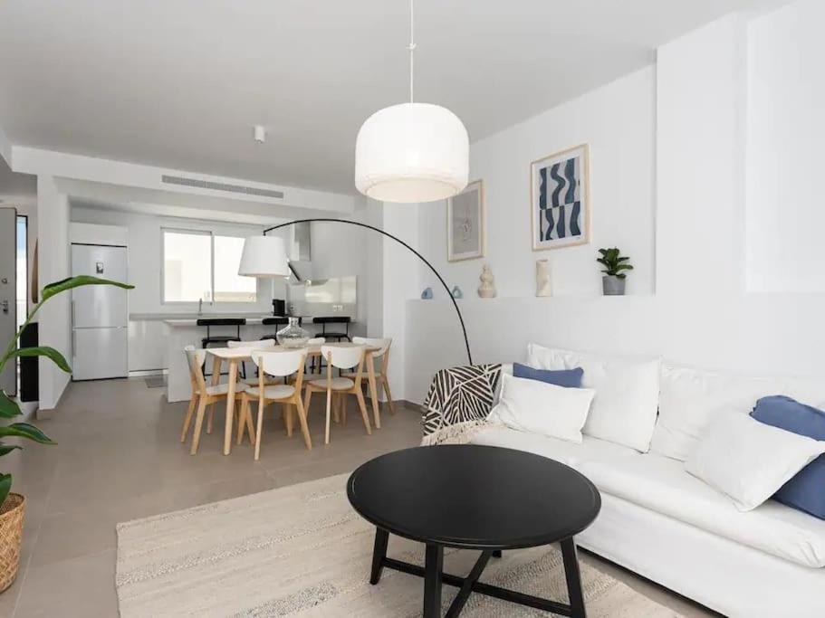 New Town House In Nueva Andalucia *