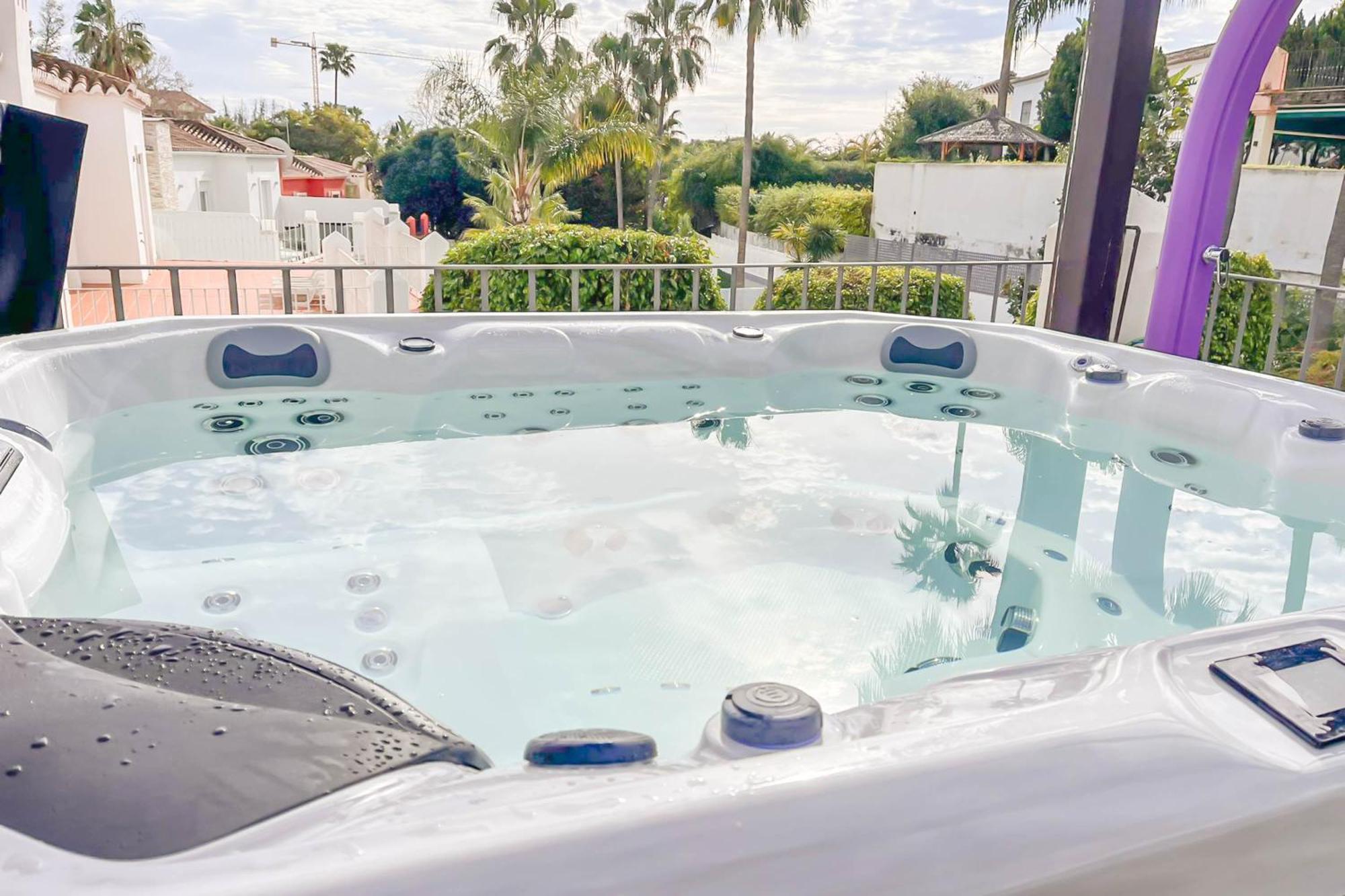 Villa New Zacaluca Pool Sauna & Gym - Happy Rentals *