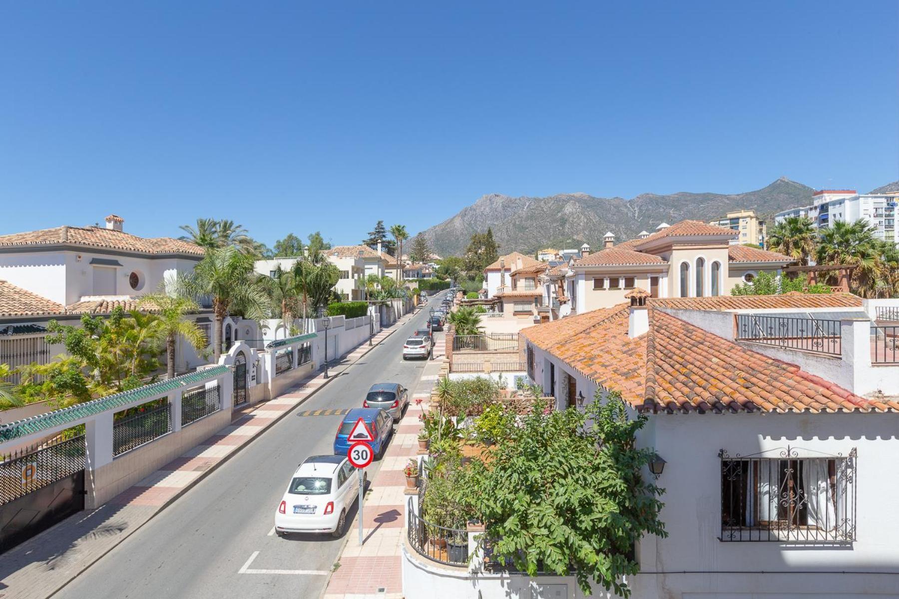 Apartamento Con Parking En El Centro De *