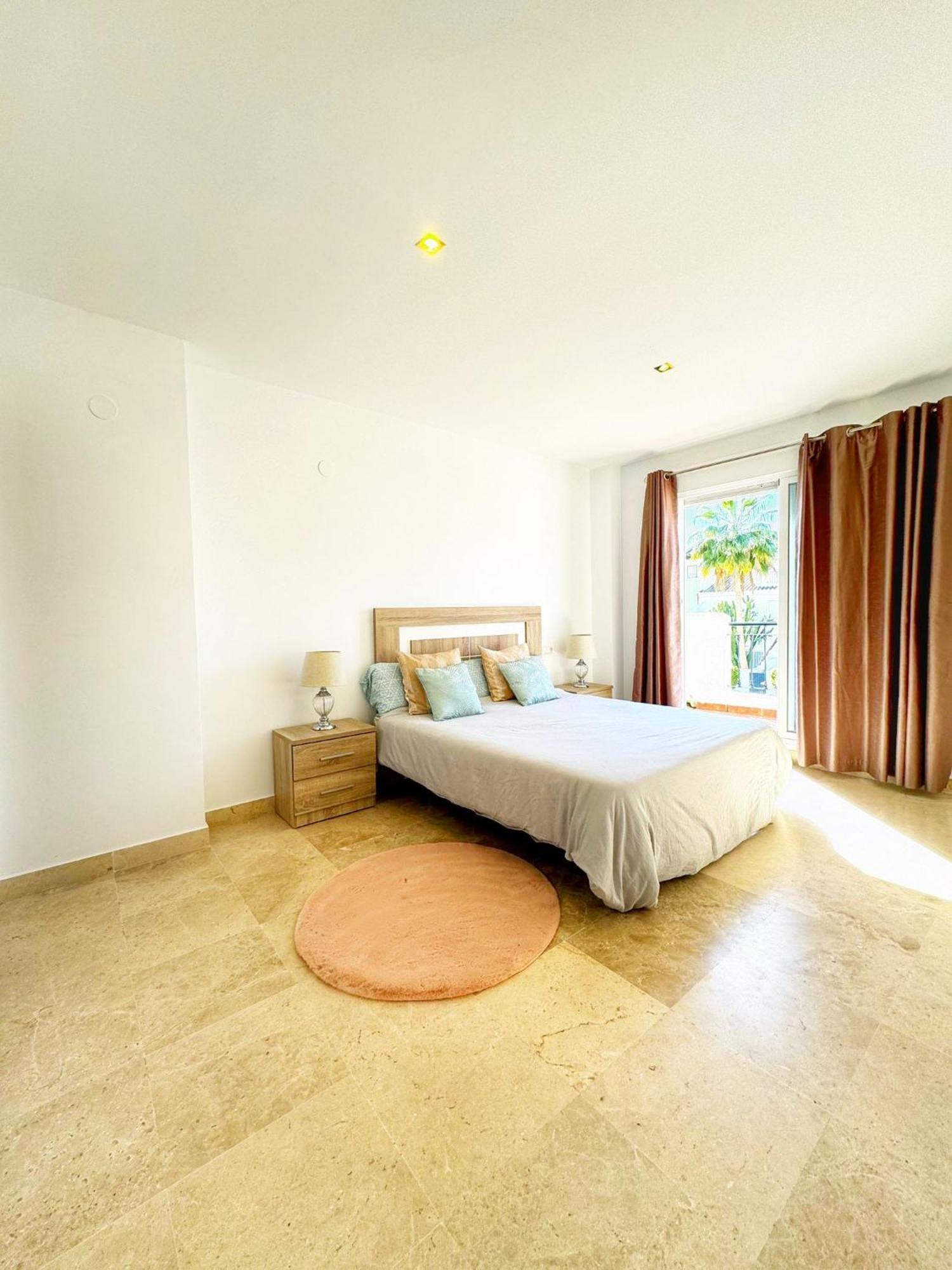 Marbella, Nueva Andalucia, 3 Floors, Pool * Marbella
