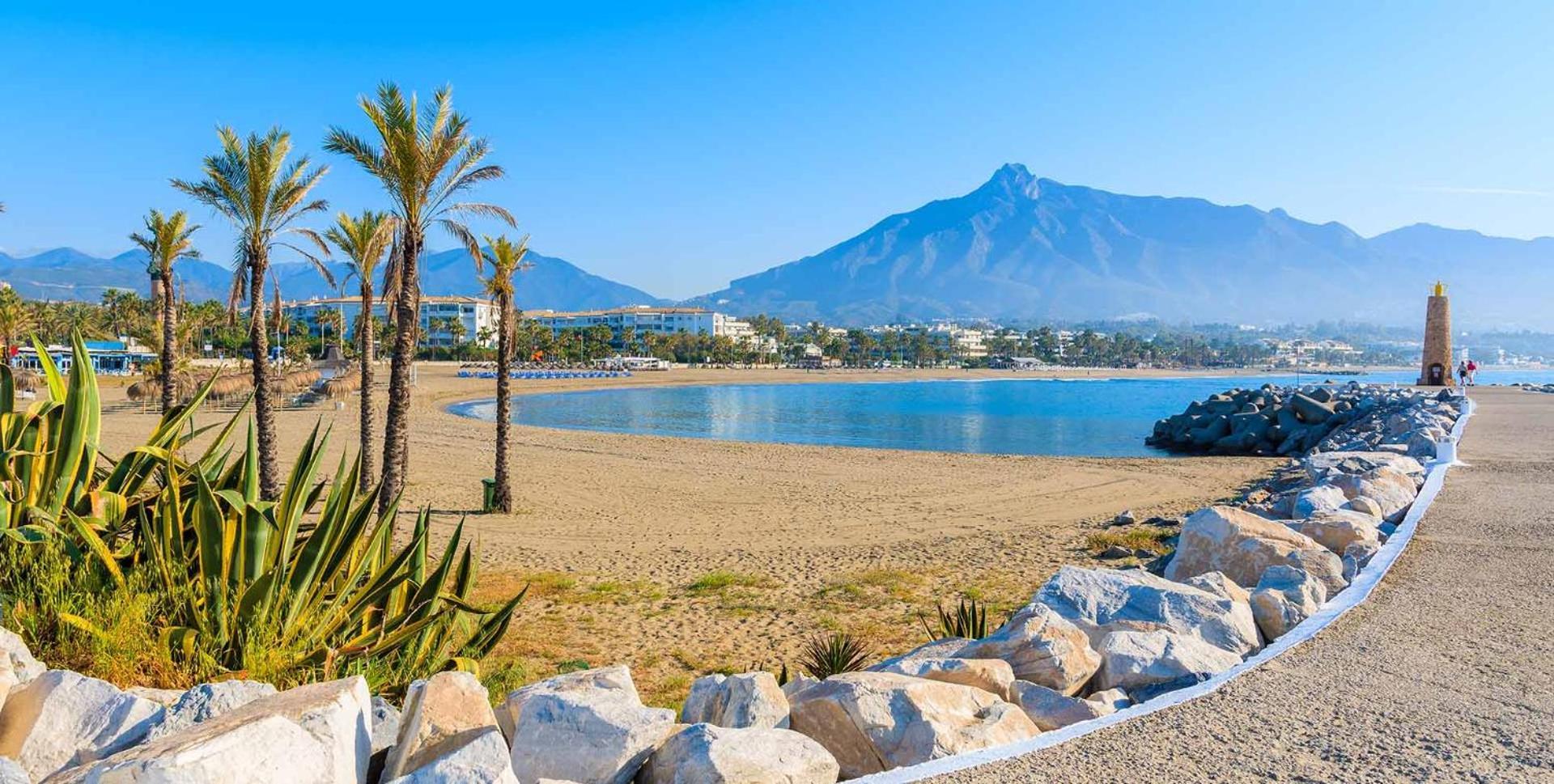 Contemporary & Very Spacious Puerto Banus