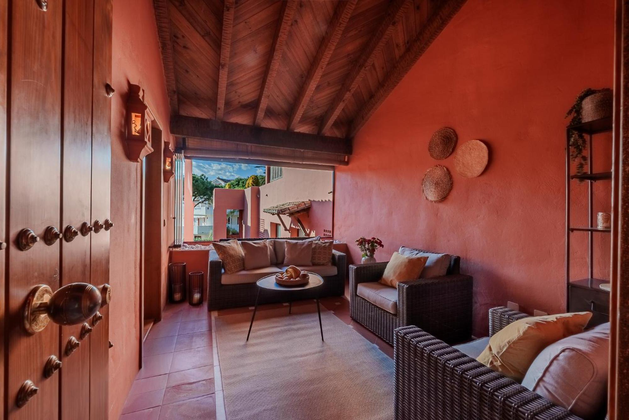 Secret View Elviria Gardens Apartment Marbella
